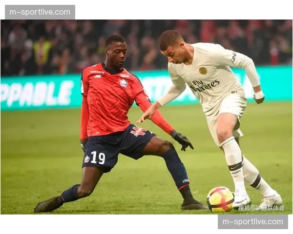 法甲联盟宣布,将从下赛季起试行“裁判赛后媒体解释关键判罚”新规。 法甲联盟宣布,将从下赛季起试行“裁判赛后媒体解释关键判罚”新规。